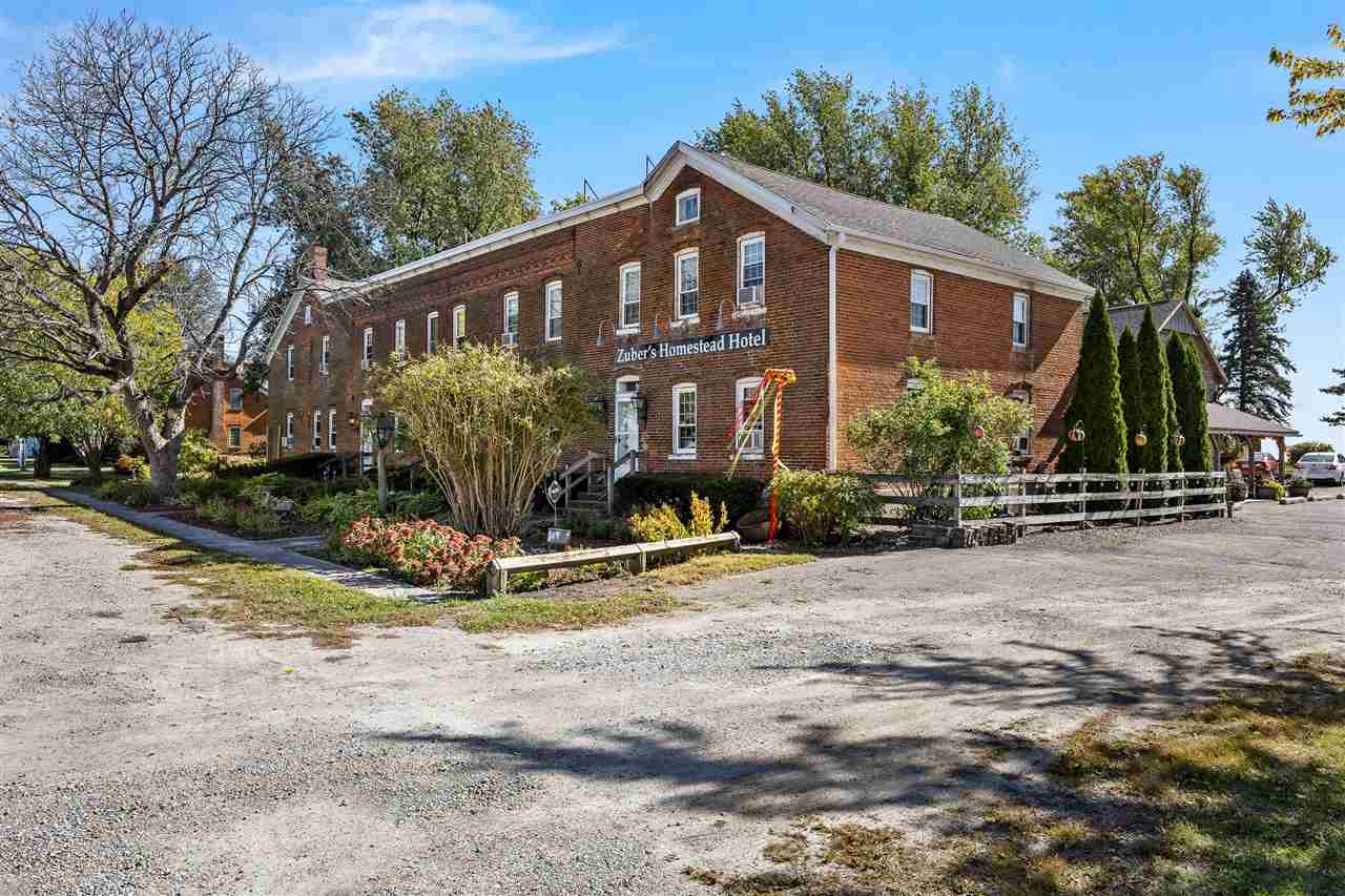 Zuber's Homestead Hotel