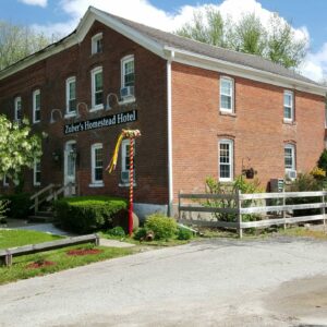 Front view of Zuber's Homestead Hotel