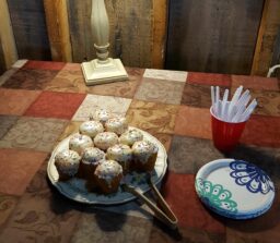 cupcakes with plates for serving