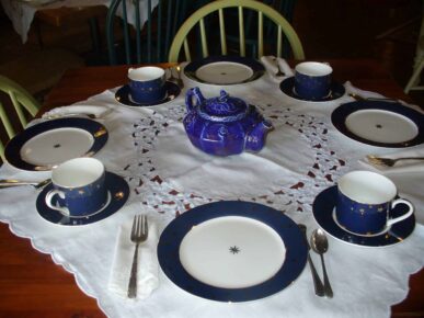 blue teaset