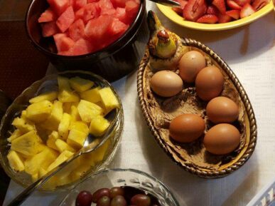 Zuber's breakfast fruit